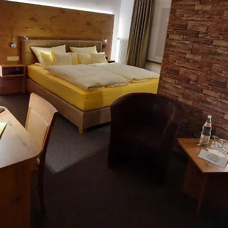 Waldgasthof Lorchenmuehle Ug Guest house Wallenfels