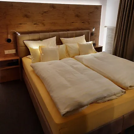 Waldgasthof Lorchenmuehle Ug بيت ضيافة 3*